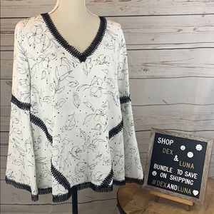 Market & Spruce Bell Sleeve Top